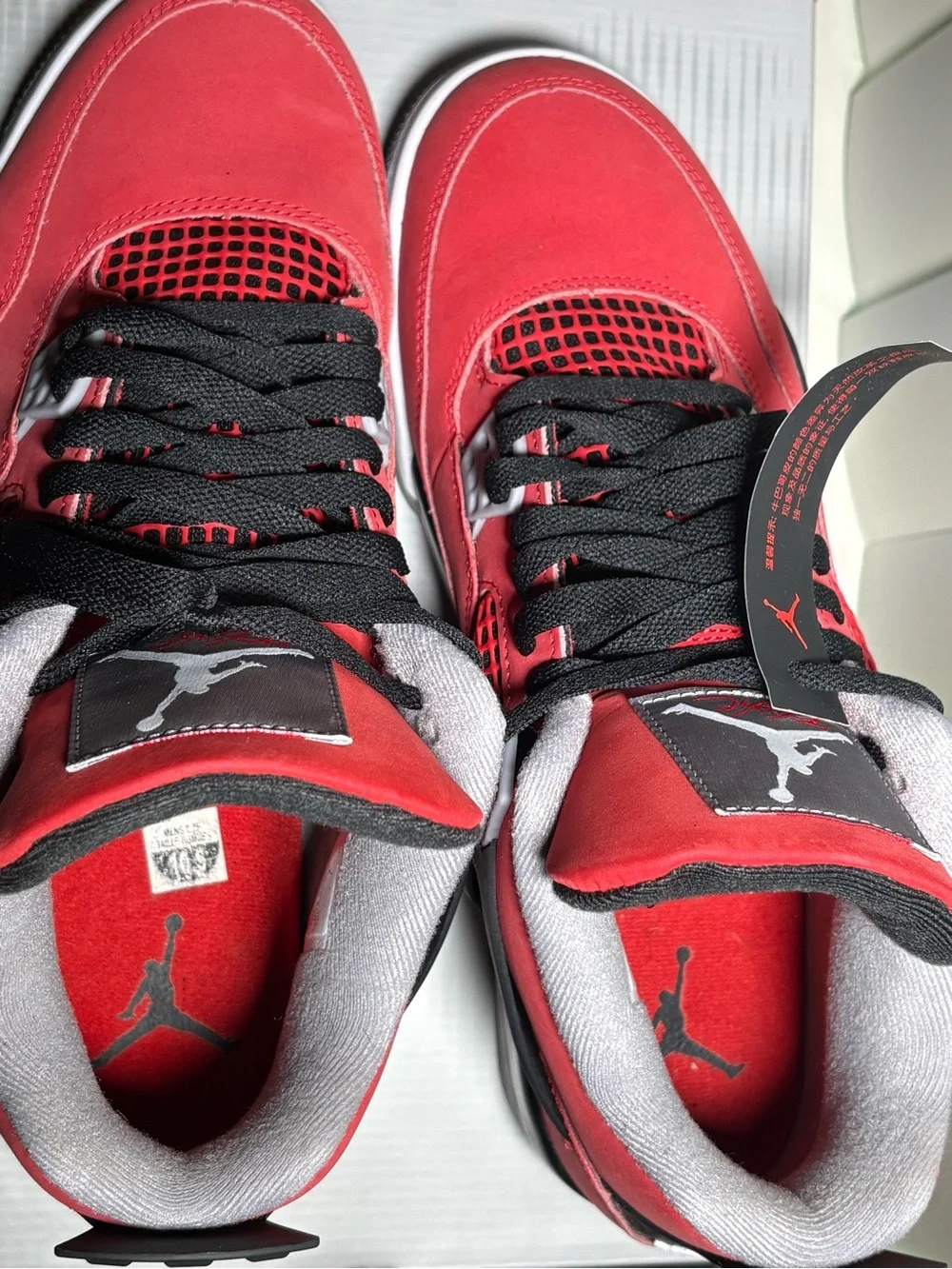 Jordan 4 Retro toro brave